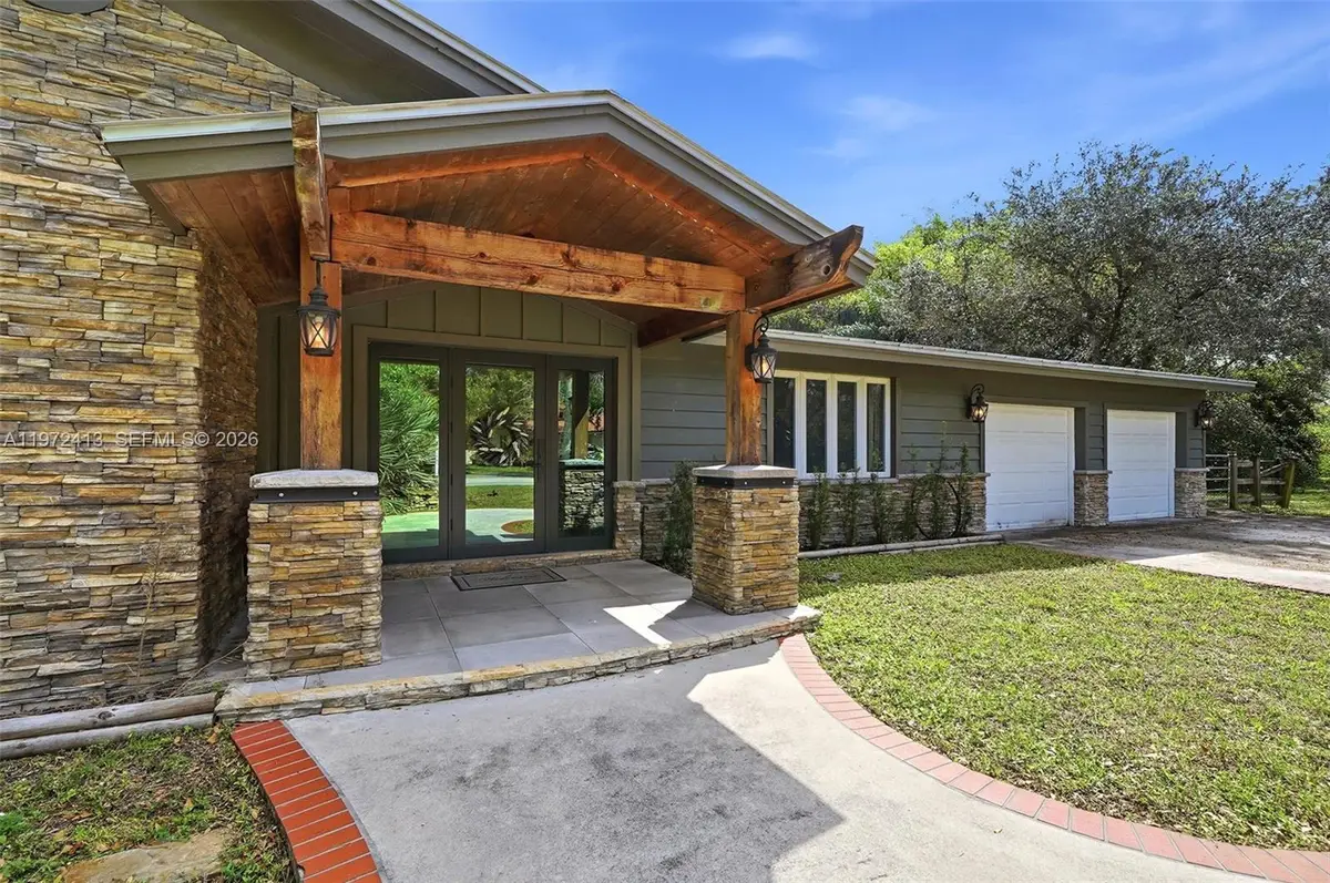 400 Farmington Dr, Plantation, FL 33317 - #1