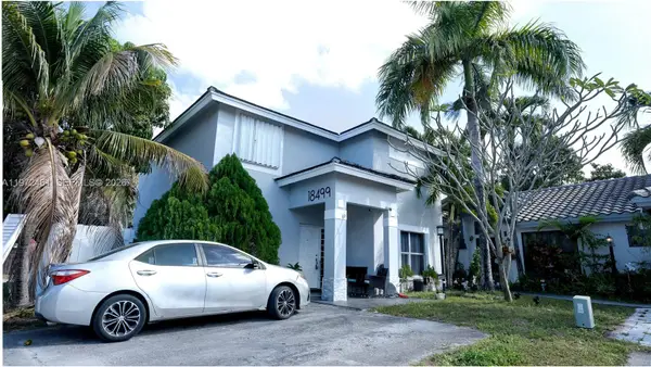 18499 NW 52nd Path, Miami Gardens, FL 33055