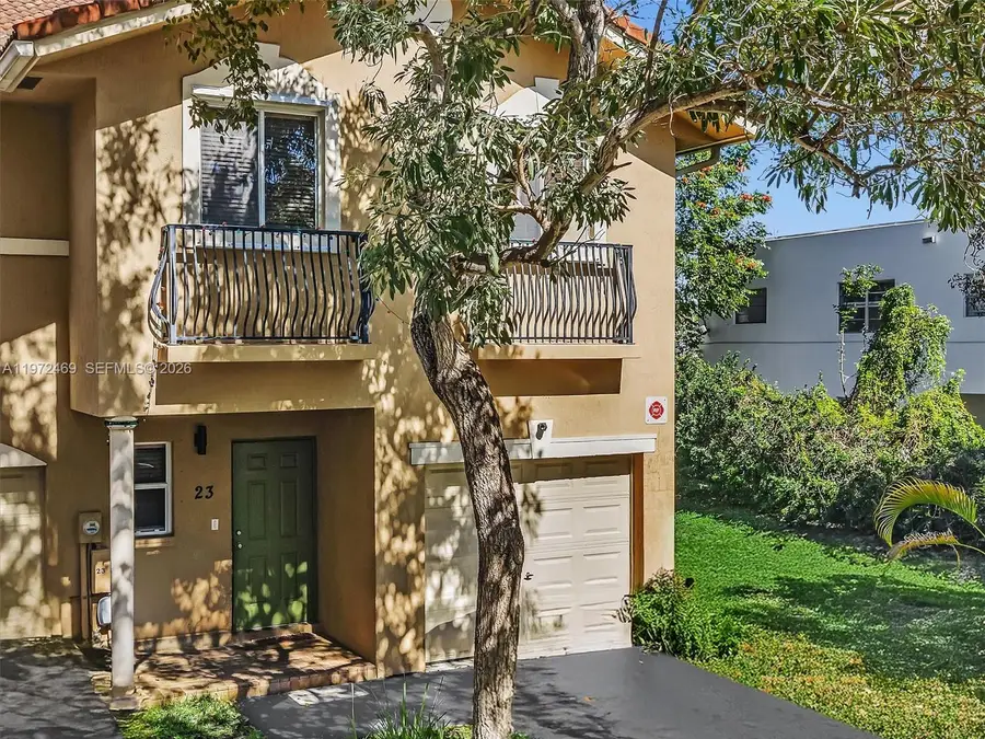 23 SE 3rd Ave, Hallandale Beach, FL 33009 - #2