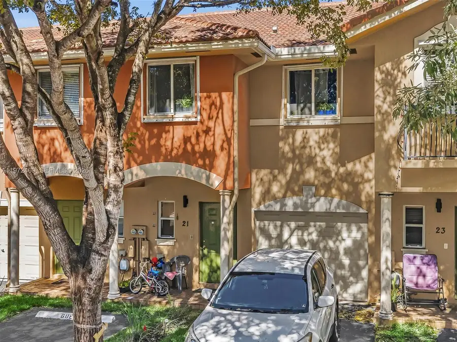 23 SE 3rd Ave, Hallandale Beach, FL 33009 - #3