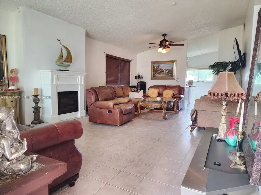 2623 Harding St, Hollywood, FL 33020 - #2