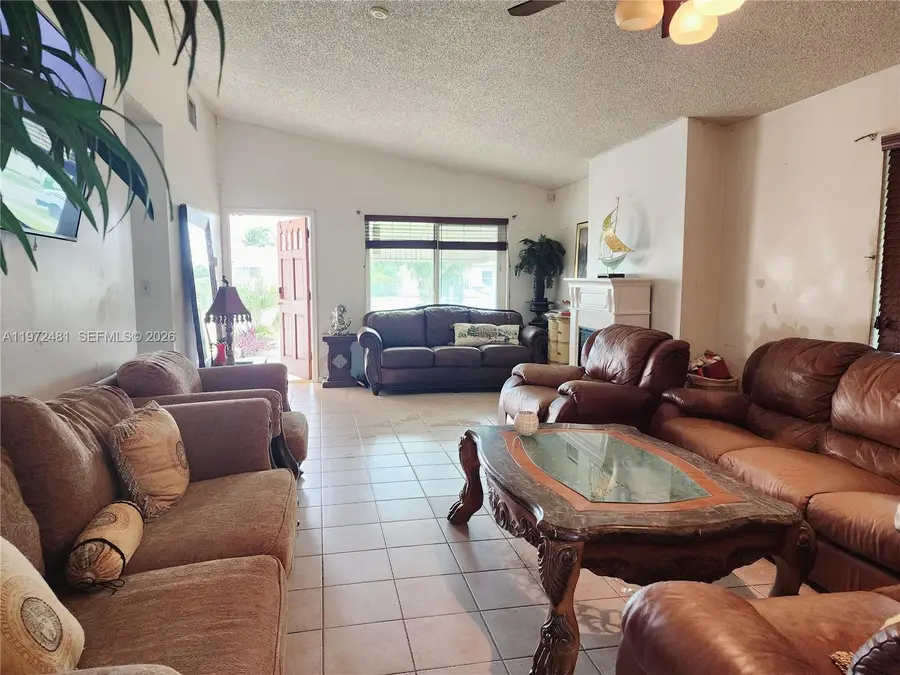 2623 Harding St, Hollywood, FL 33020 - #3