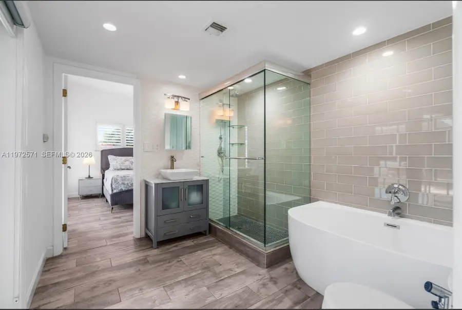 811 N Highland Dr, Hollywood, FL 33021 - #3