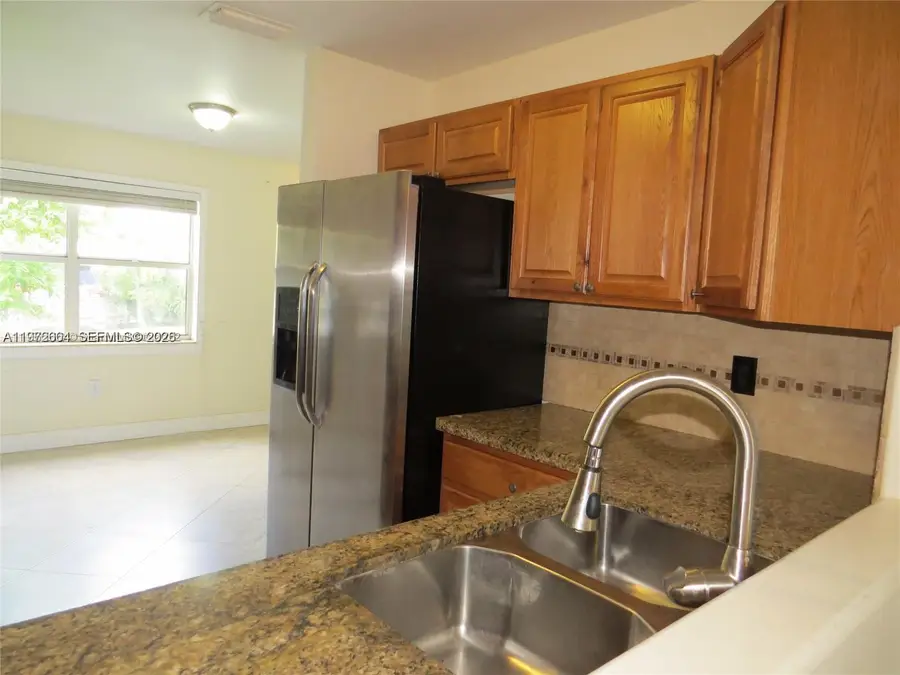 216 Lakeside Cir, Sunrise, FL 33326 - #3