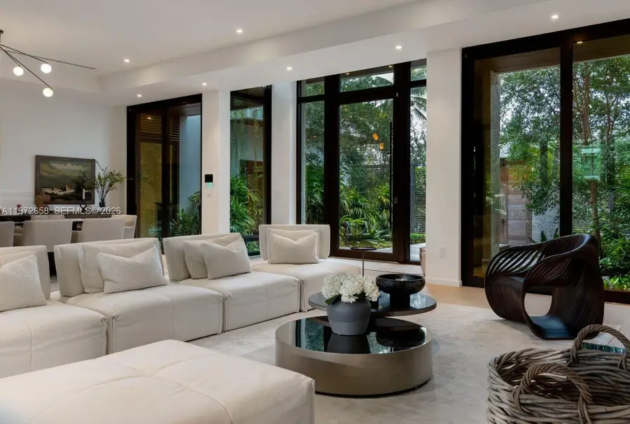 6850 Sunrise Ct, Coral Gables, FL 33133 - #3