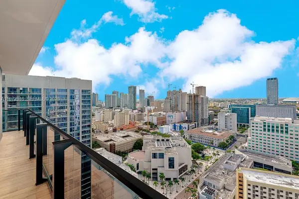 398 NE 5th St #2418, Miami, FL 33132