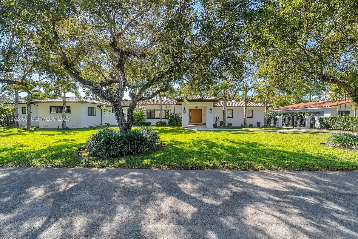 1424 Algardi Ave, Coral Gables, FL 33146 - #1