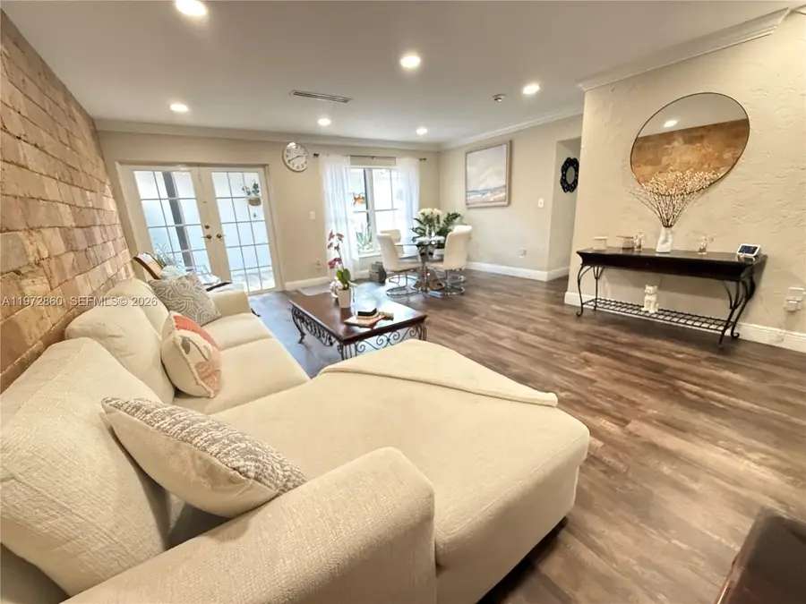 8648 NW 1st Ln, Miami, FL 33126 - #2