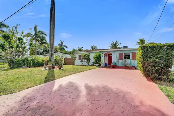 609 SW 2nd Ave, Hallandale Beach, FL 33009
