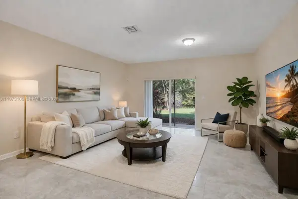 4403 Woodland Cir, Tamarac, FL 33319