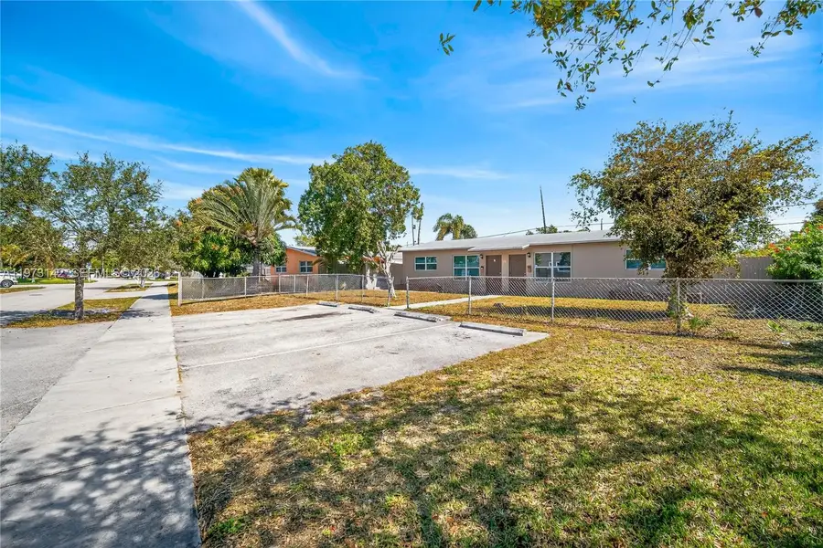 1920 NE 2nd Ter, Pompano Beach, FL 33060 - #3