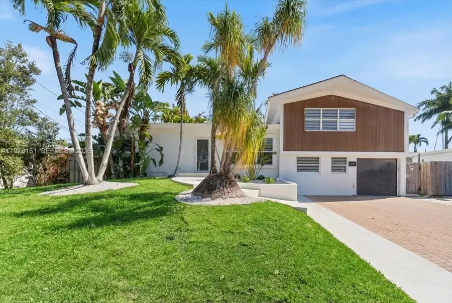 2548 Tortugas Ln, Fort Lauderdale, FL 33312 - #2