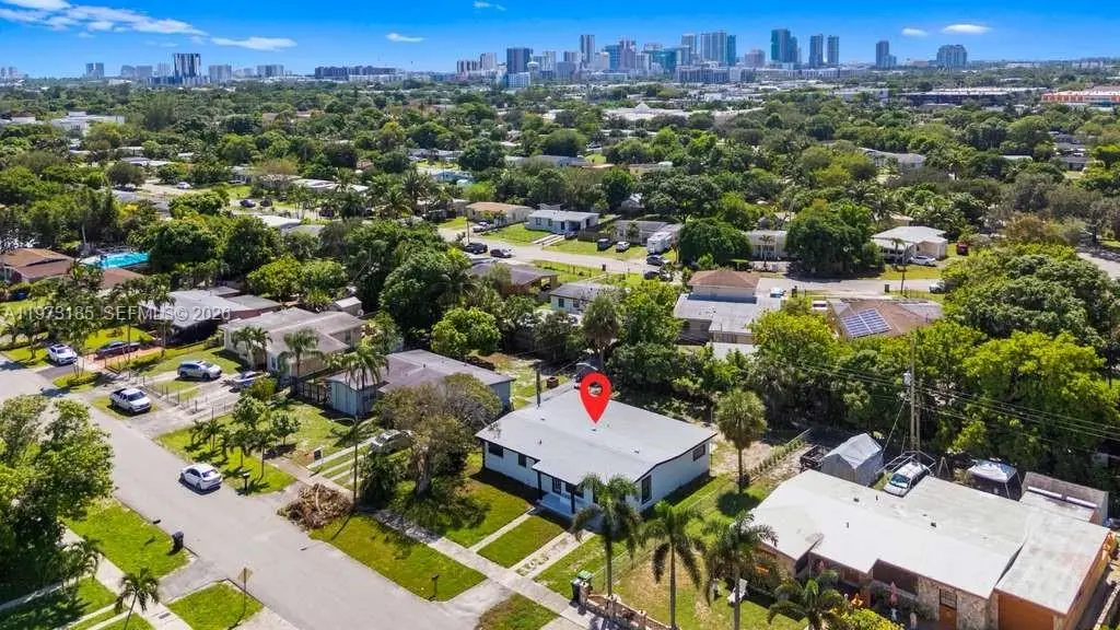 1042 NW 13th St, Fort Lauderdale, FL 33311 - #1