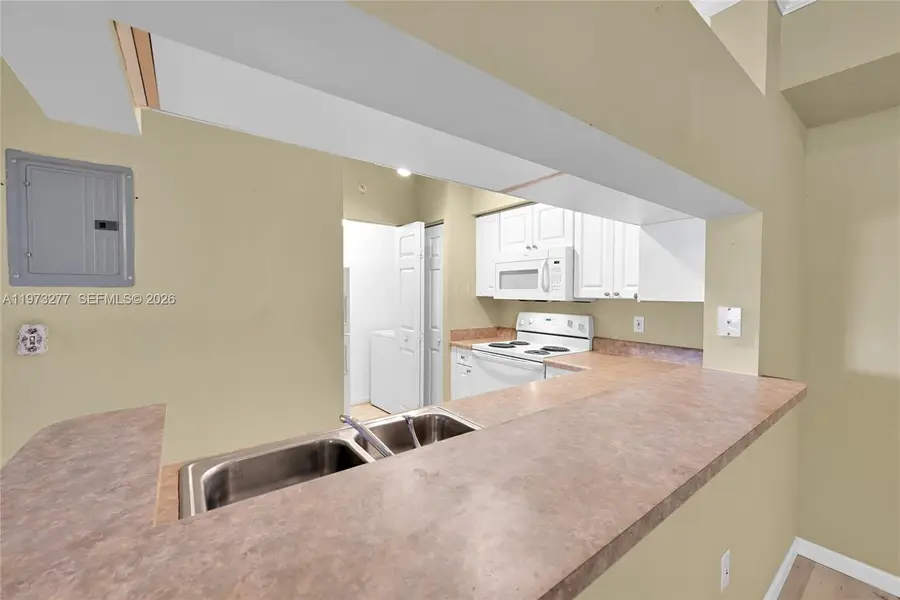 17150 N Bay Rd #2210, Sunny Isles Beach, FL 33160 - #2