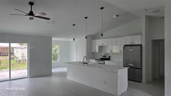 9165 100th Ct, Vero Beach, FL 32967