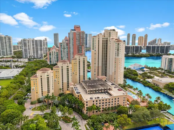 3340 NE 190th St #204, Aventura, FL 33180