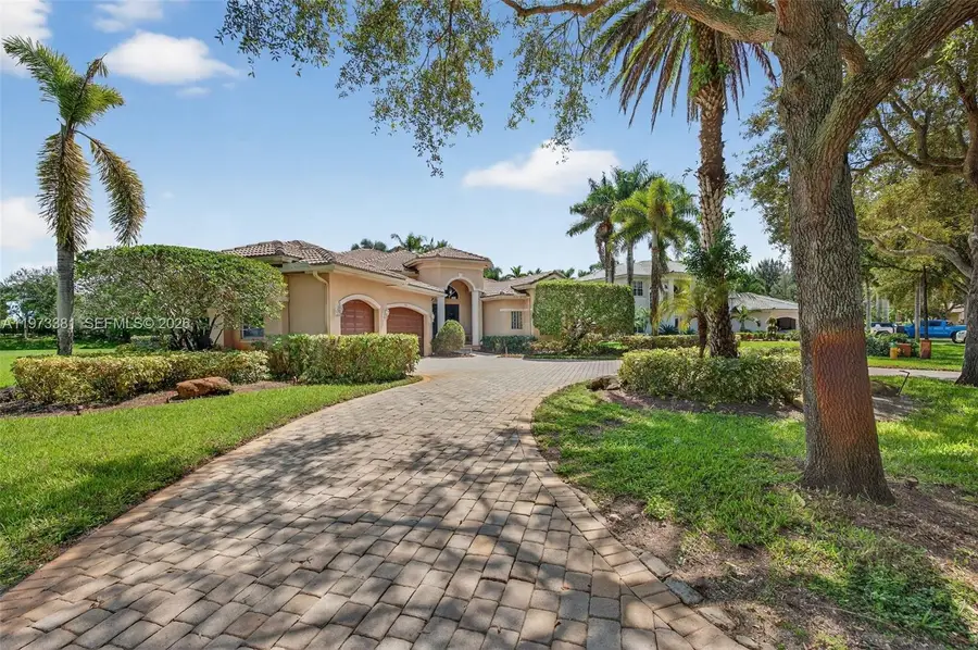 3792 Churchill Downs Dr, Davie, FL 33328 - #2