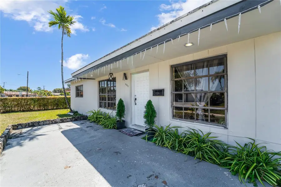 2020 SW 127th Ct, Miami, FL 33175 - #2