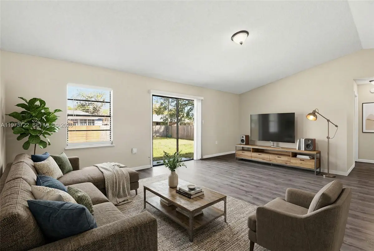 637 Mosquero Ave, Deltona, FL 32738 - #1