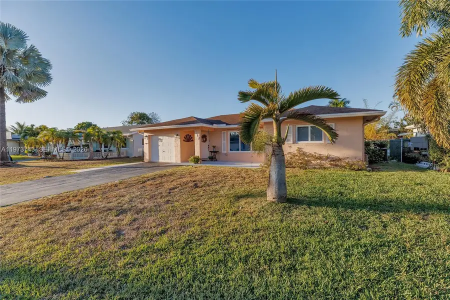 9417 NW 72nd St, Tamarac, FL 33321 - #2