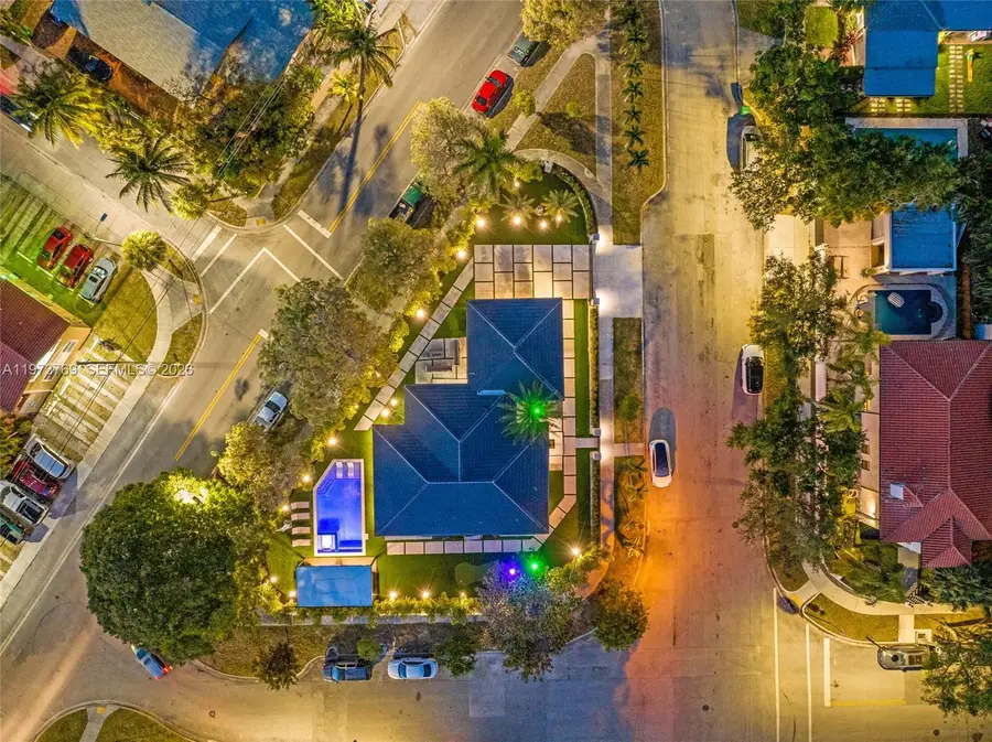 2100 SW 9th Ave, Miami, FL 33129 - #2