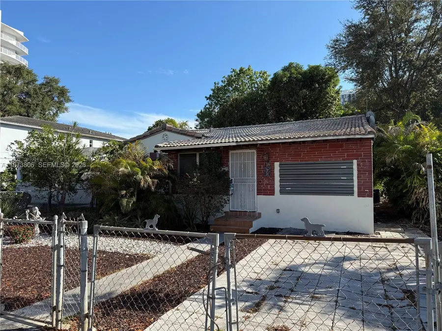 2750 SW 26th St, Miami, FL 33133 - #3