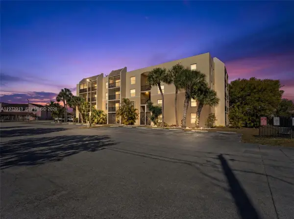 8005 Lake Dr #408, Doral, FL 33166