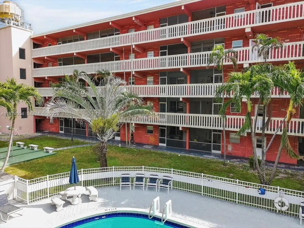 180 NE 12th Ave #15B, Hallandale Beach, FL 33009 - #1