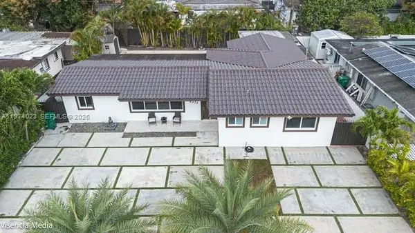 6271 NW 110th St, Hialeah, FL 33012