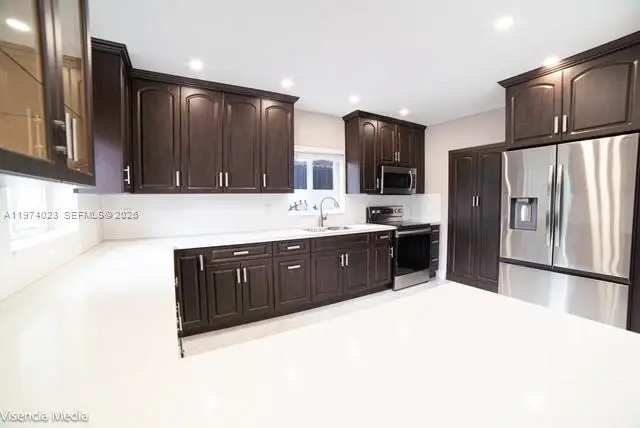 6271 NW 110th St, Hialeah, FL 33012 - #2