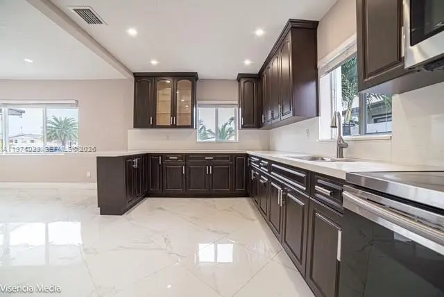 6271 NW 110th St, Hialeah, FL 33012 - #3