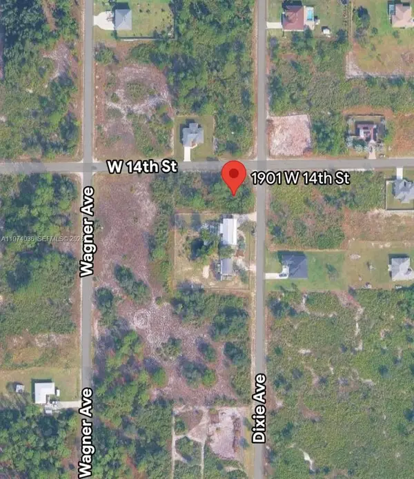 1901 W 14th St, Lehigh Acres, FL 33972