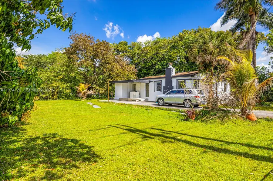 219 NE 141st St, Miami, FL 33161 - #3