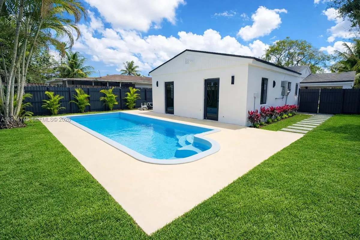 1645 NE 180th St, North Miami Beach, FL 33162 - #1