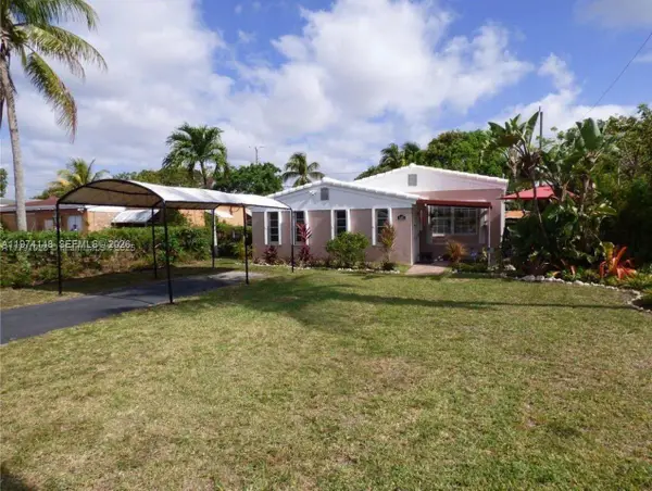 1487 NE 179th St, North Miami Beach, FL 33162