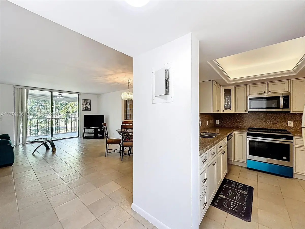 7331 NW 18th St #202, Margate, FL 33063 - #1