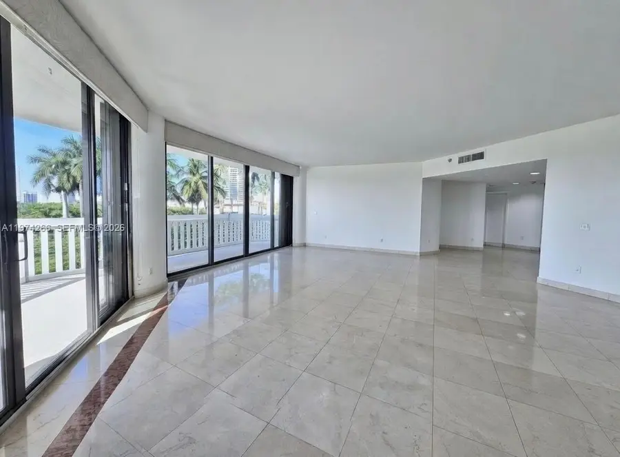 2000 Island Blvd #606, Aventura, FL 33160 - #3