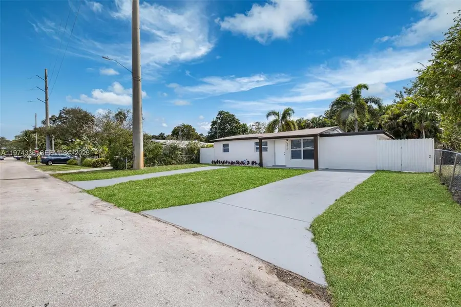 5814 Atlanta St, Hollywood, FL 33021 - #3