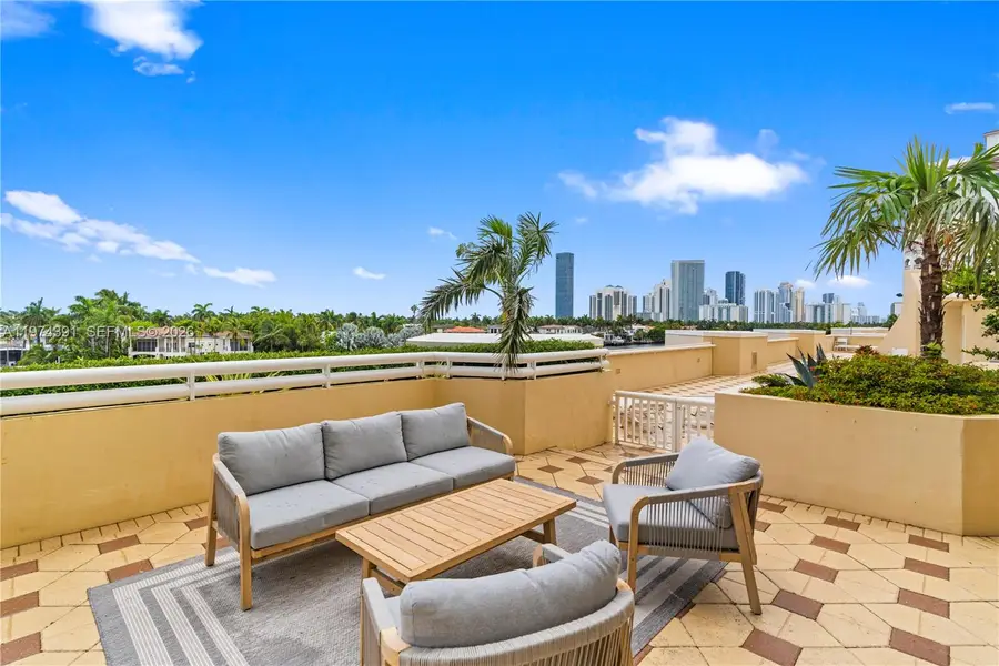 20191 E Country Club Dr #407, Aventura, FL 33180 - #2