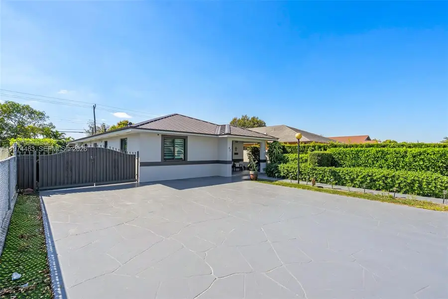 42 W 44th St, Hialeah, FL 33012 - #2