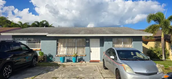 565 NW 54th St, Boca Raton, FL 33487