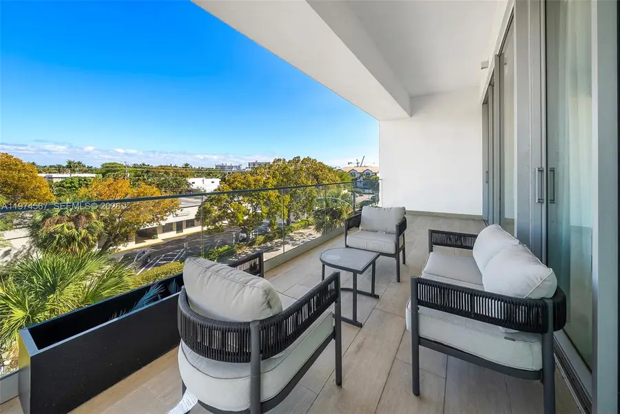 246 NE 6th Ave #302, Delray Beach, FL 33483 - #3