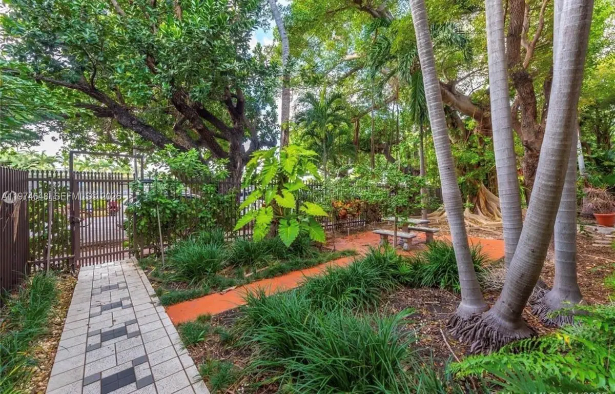 1135 Meridian Ave #4, Miami Beach, FL 33139 - #1