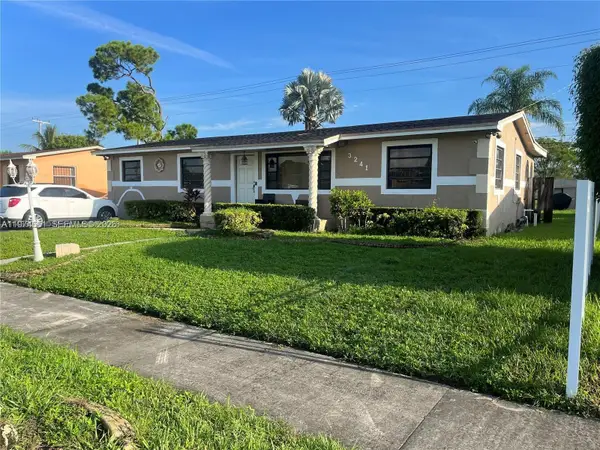 3241 NW 154th Ter, Miami Gardens, FL 33054