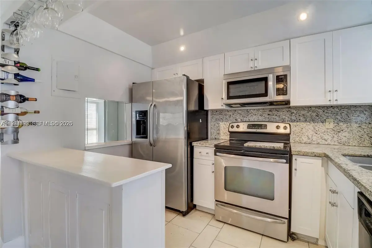 9001 Sunrise Lakes Blvd #109, Sunrise, FL 33322 - #1