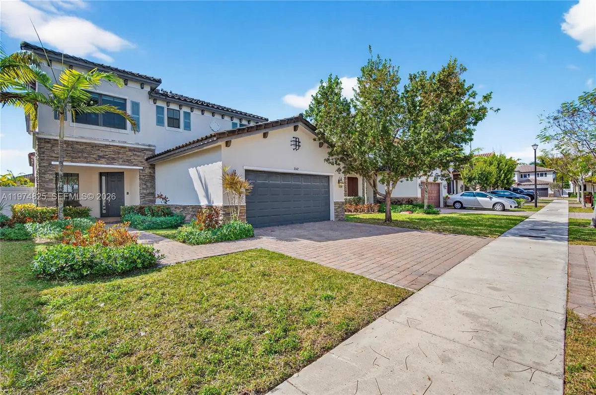 3542 W 93rd Pl, Hialeah, FL 33018 - #1