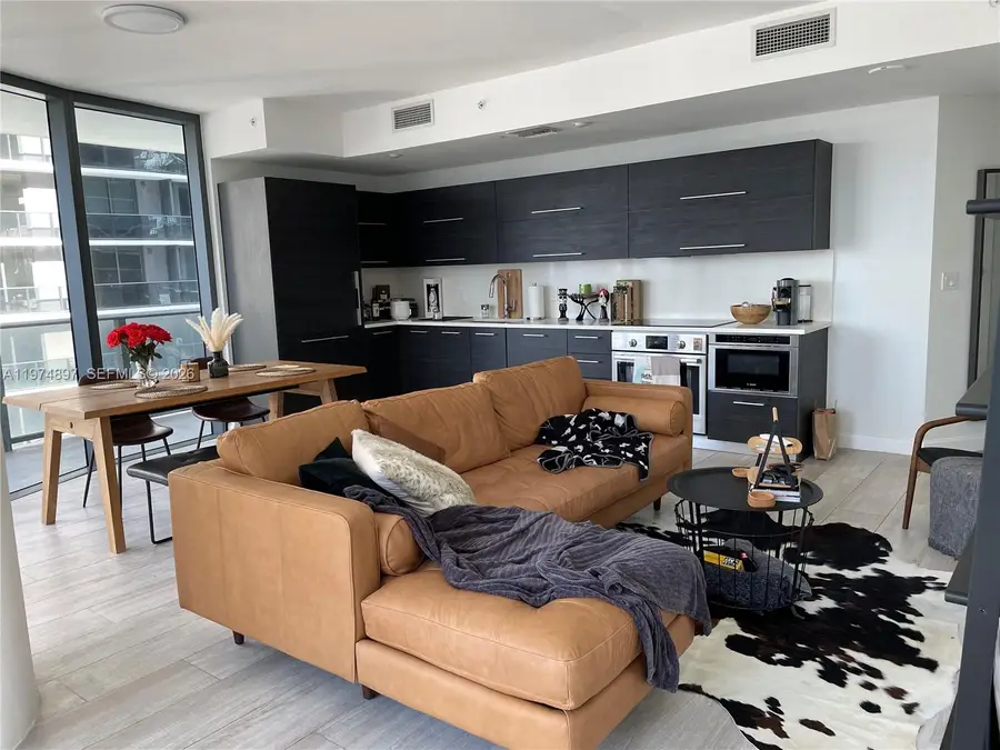 45 SW 9th St #1206, Miami, FL 33130 - #3