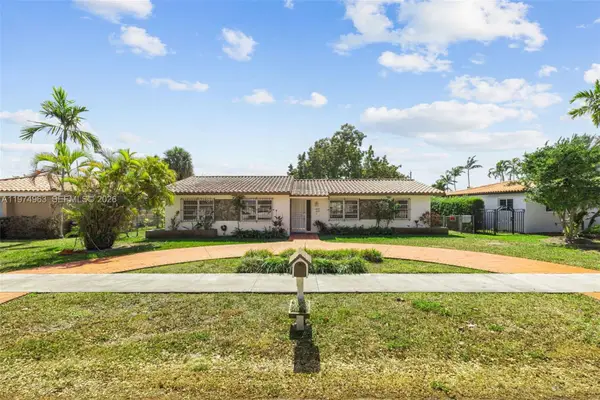 10262 SW 27th St, Miami, FL 33165