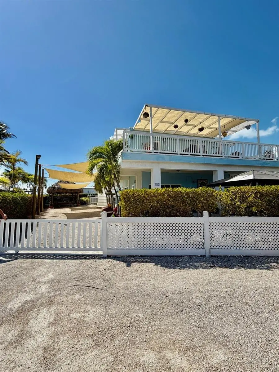 212 Banyan Ln, Tavernier, FL 33070 - #2