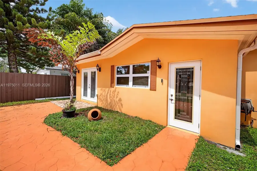 2543 Liberty St, Hollywood, FL 33020 - #2